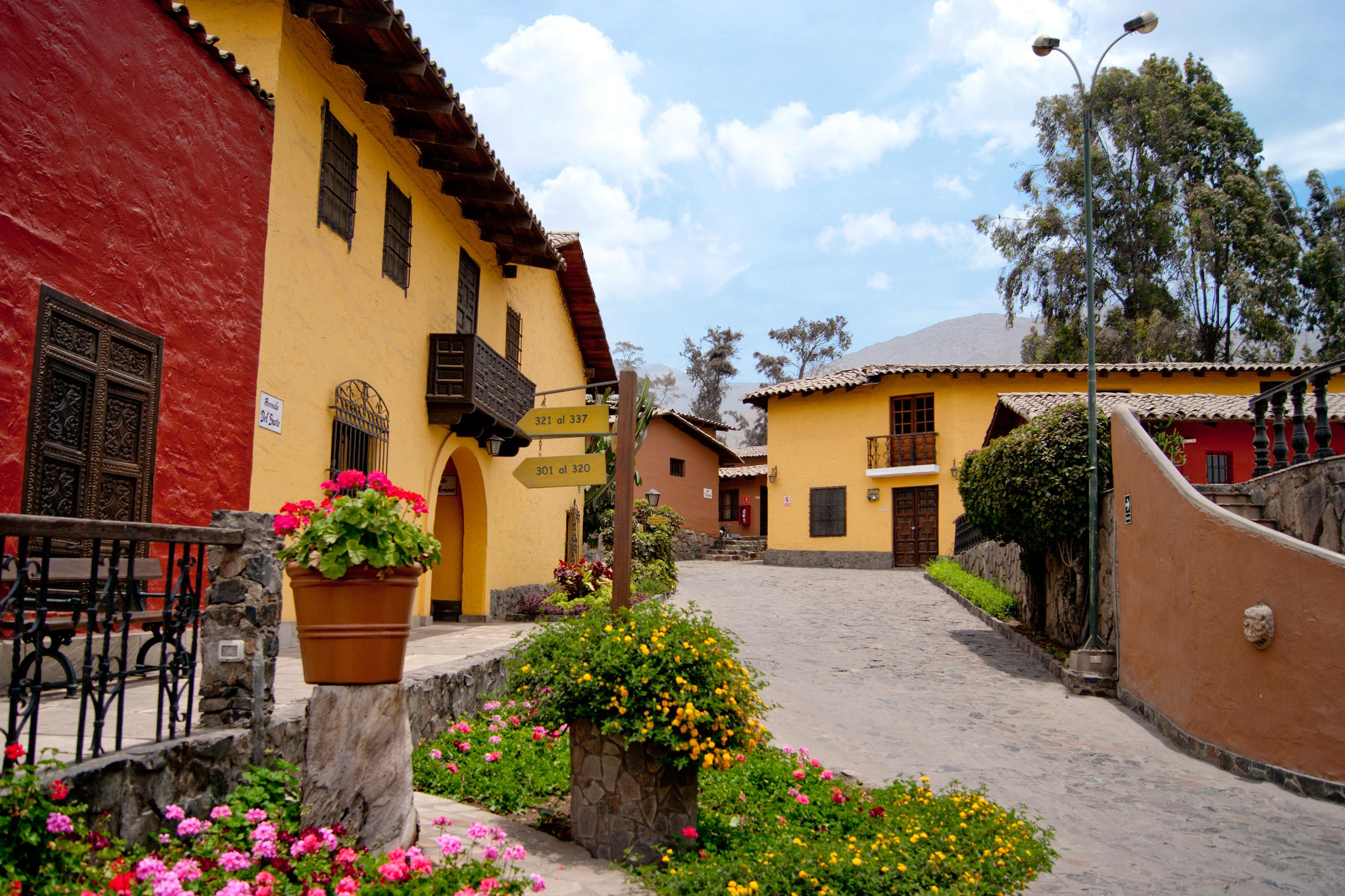 Decameron El Pueblo Hotel Lima Exterior photo